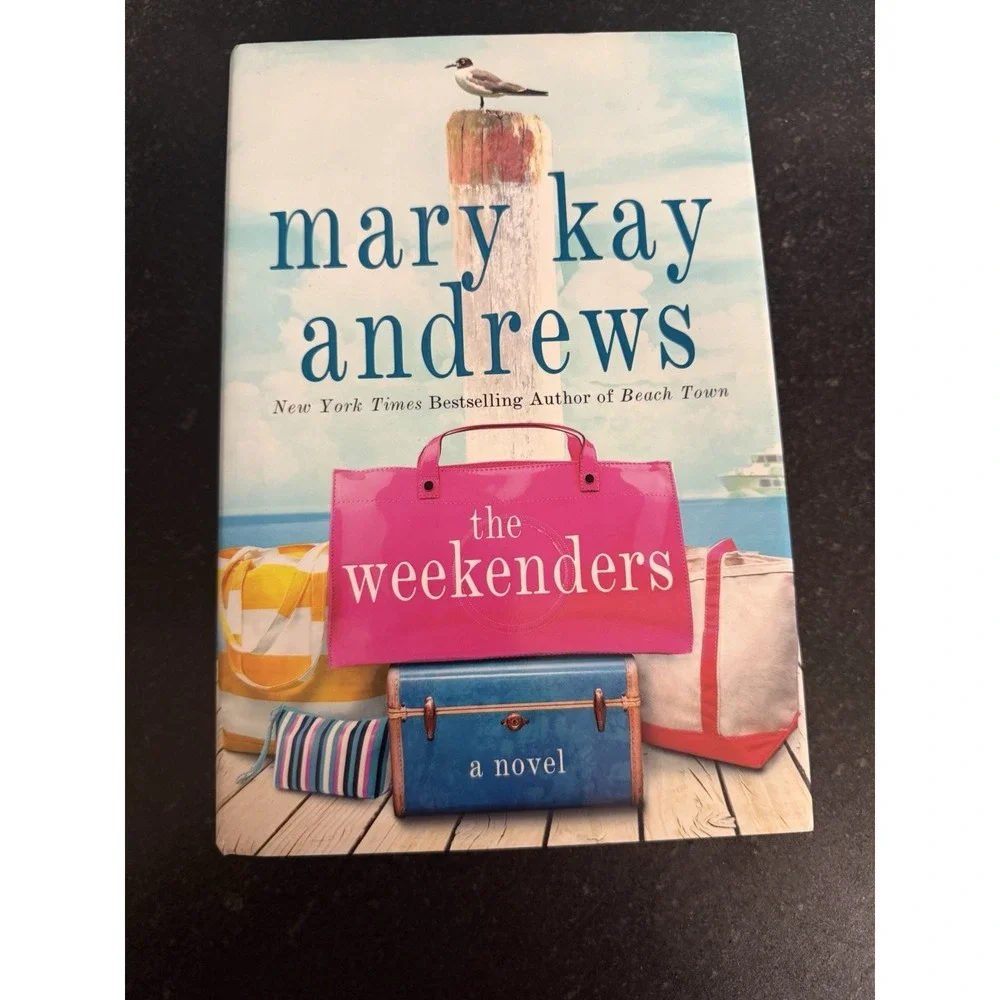 Mary Kay Andrews 2 Book Lot 1st Edition Bright Lights Big Christmas + Weekenders